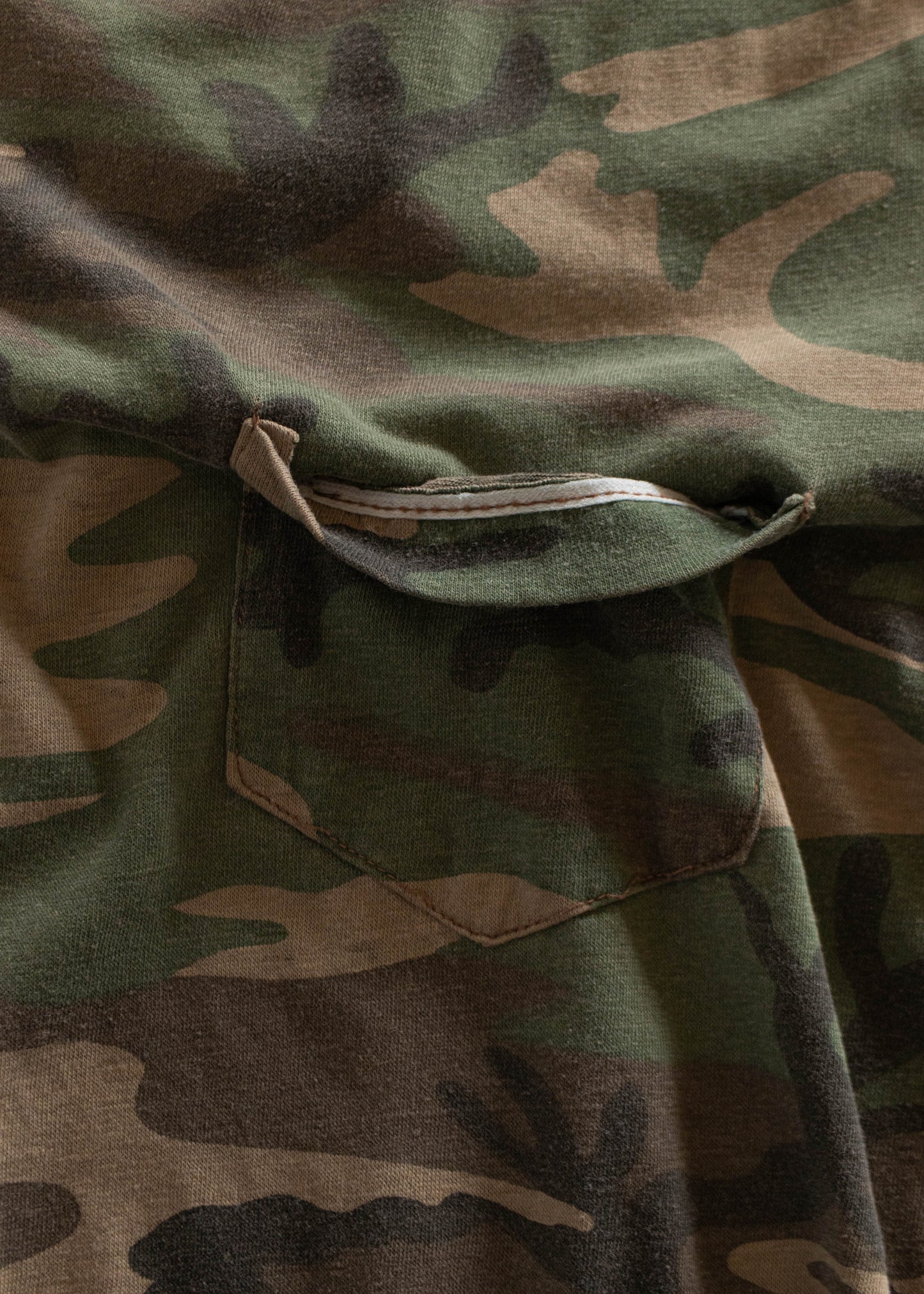 1980s Camo Selvedge Pocket T-Shirt Size M/L