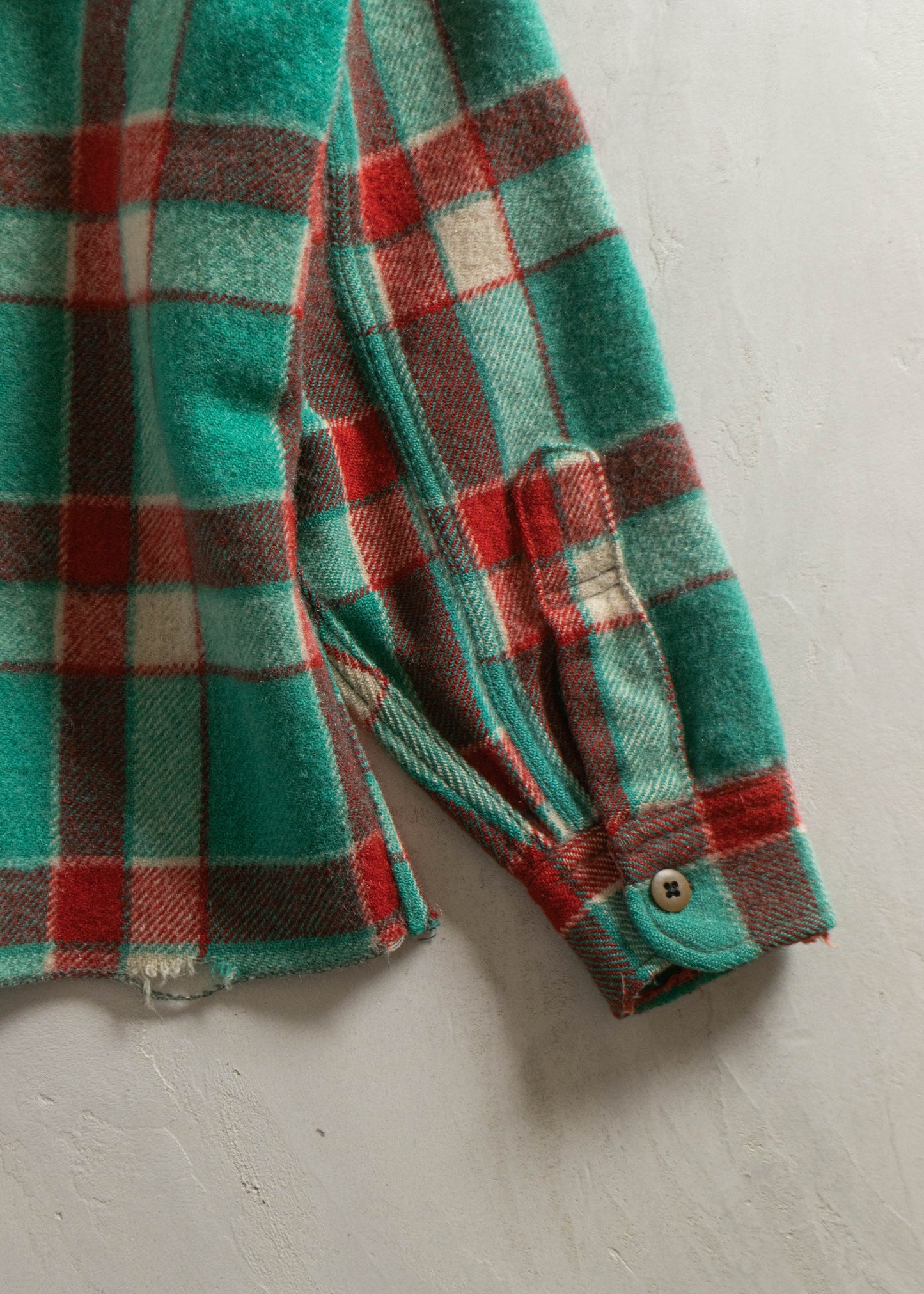 1970s Wool Flannel Button Up Shirt Size M/L