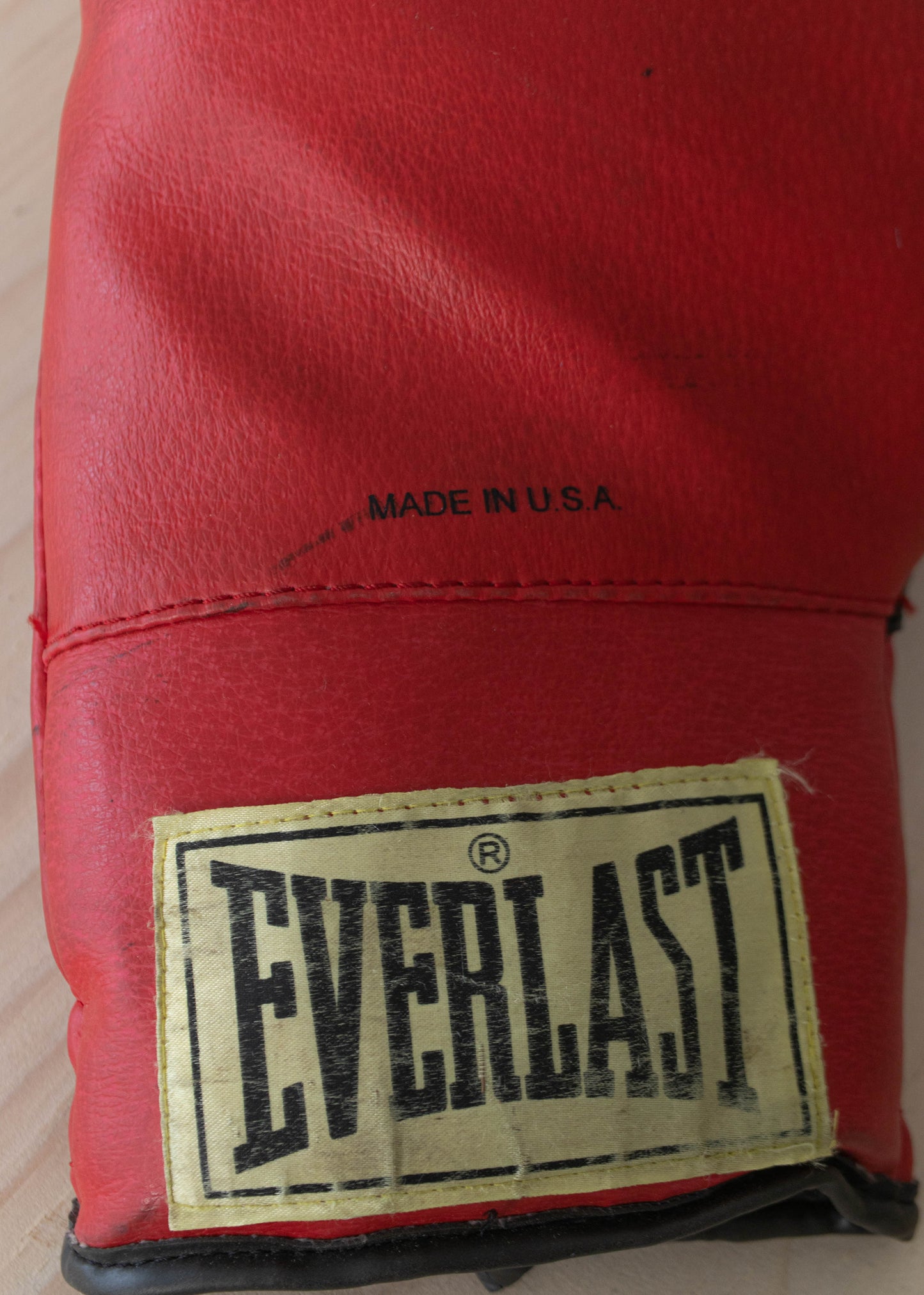 Vintage 1980s Everlast Boxing Gloves