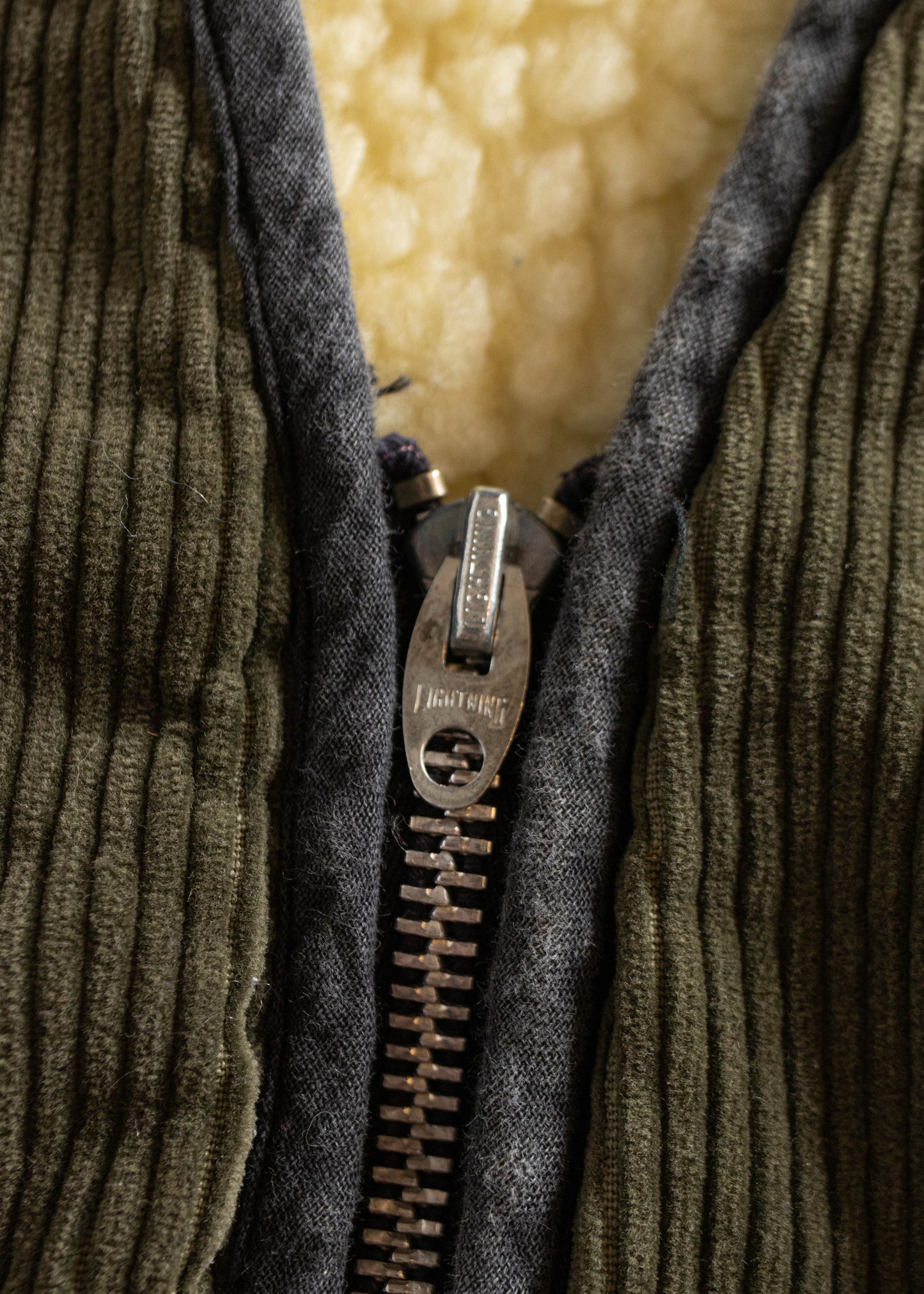 1980s Corduroy Sherpa Lined Vest Size XS/S