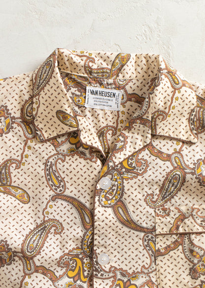 Vintage 1970s Van Heusen Paisley Pattern Pajama Set Size M/L