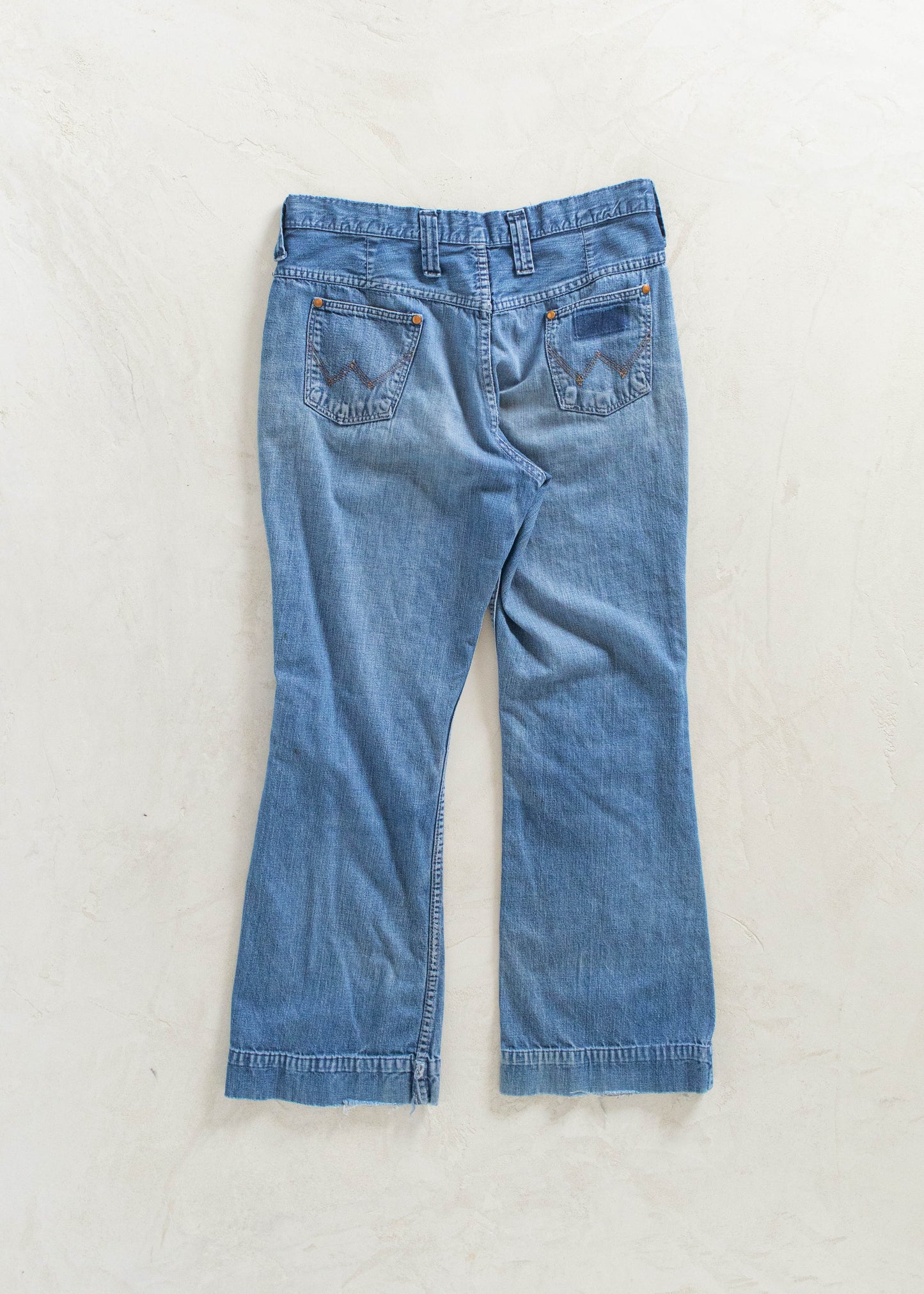 Vintage 1970s Wrangler Midwash Flare Jeans Size Women's 29 Men's 32