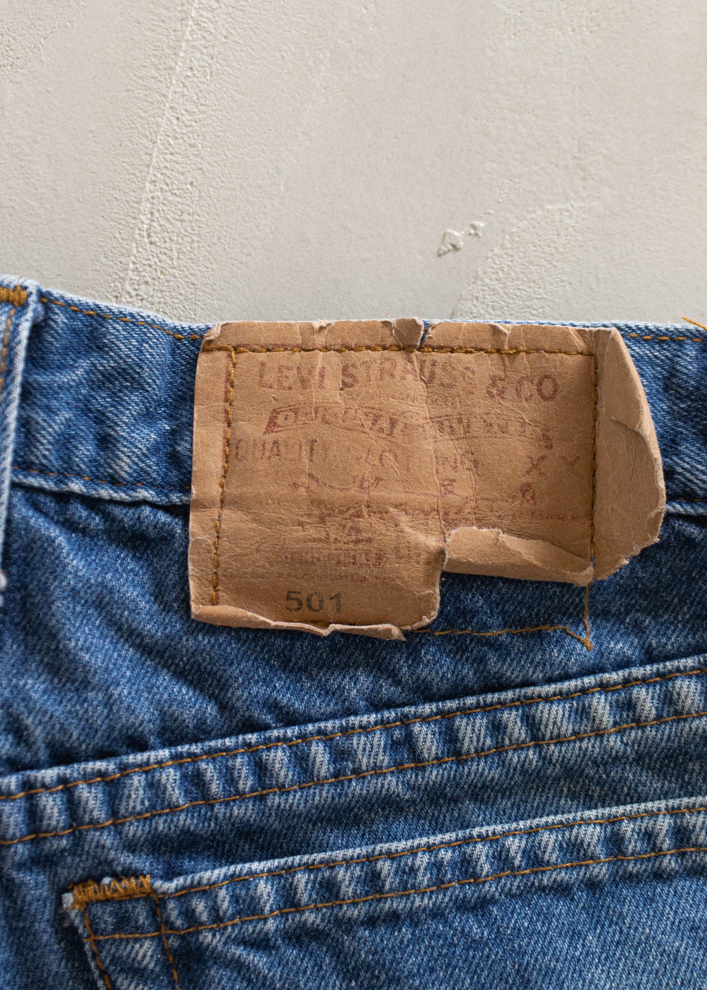 1980s Levi's 501 Midwash Jeans Size Women's 26 Men's 30